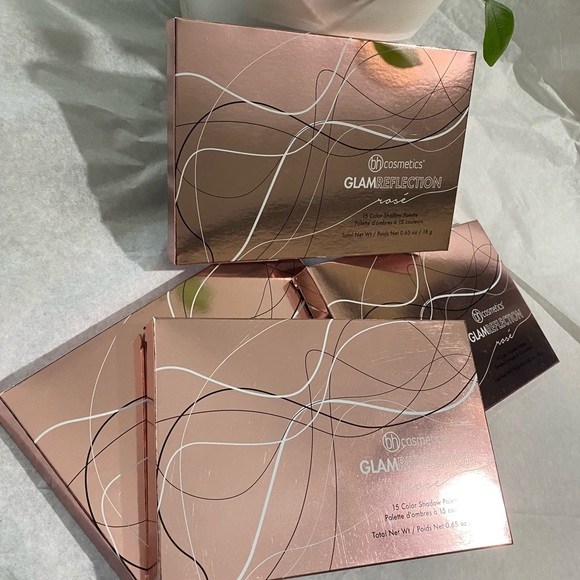 BH COSTMETICS GLAM PERFECTION ROSE PALLET - Picture 3 of 3